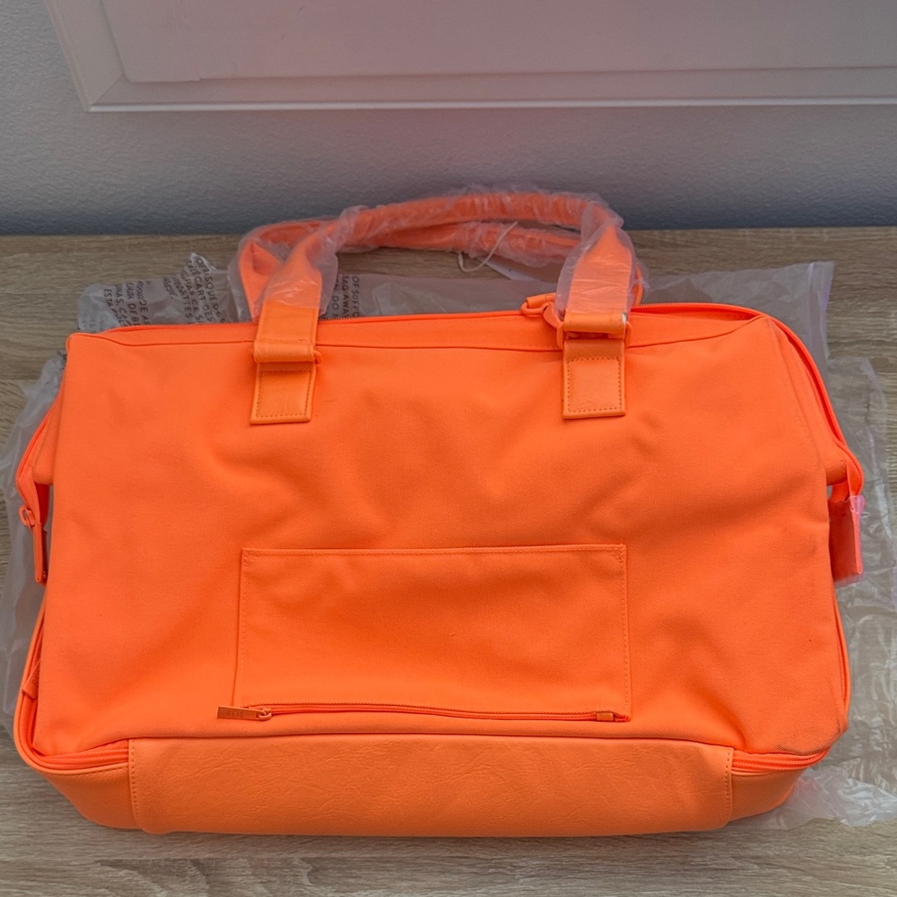 NWT BÉIS - creamsicle weekender bag